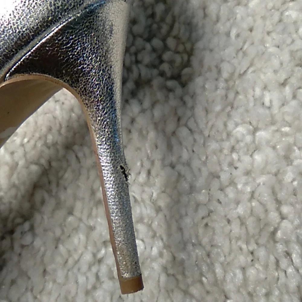 ASOS Mettalic/foil bow heels size 10.5 - Picture 7 of 16